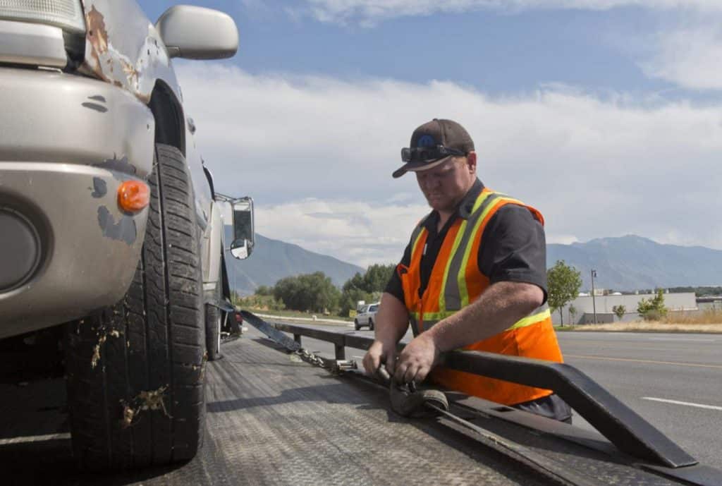 how to be a tow truck driver operator